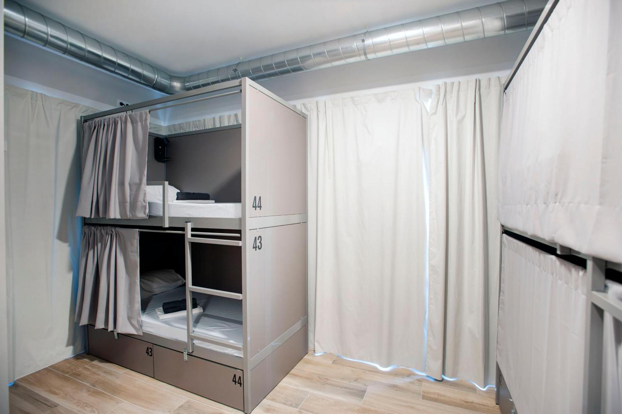 Hostel Dos Estaciones - Free Towels, Coffee & Tea, Remote Check-In Alicante Exterior photo